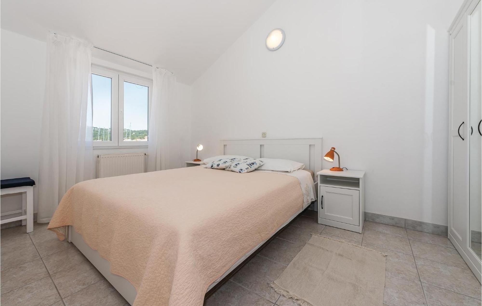 Awesome Apartment In Jezera With Kitchen Dış mekan fotoğraf